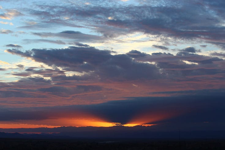 Clouds, Ezra Bayda, Lion's Roar, Shambhala Sun, Genuine, How to