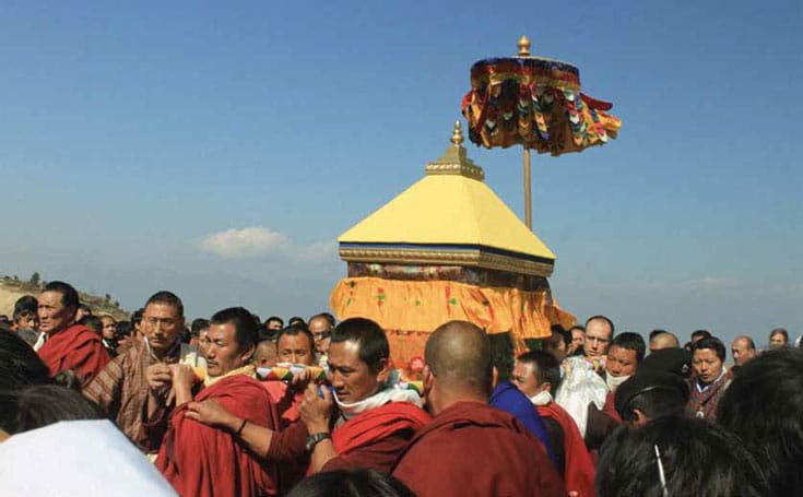 Thinley Norbu Rinpoche, Longchenpa, Nyingma, Dzogchen, Lion’s Roar, Buddhadharma, A Cascading Waterfall of Nectar, White Sail, Dudjom Rinpoche son, father Dzongsar Jamyang Khyentse Rinpoche, Tibetan Buddhism