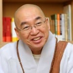 Buddhist monk, activist Ven. Pomnyun co-hosts event to launch Huffington Post Korea