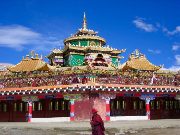 01 - Jutrul Temple at the Crest of the Ridge at Larung Gar - HGayley