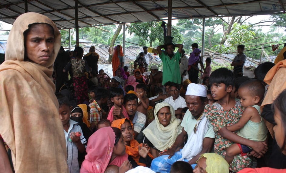 Myanmar refugees in a shelter in bangladesh.