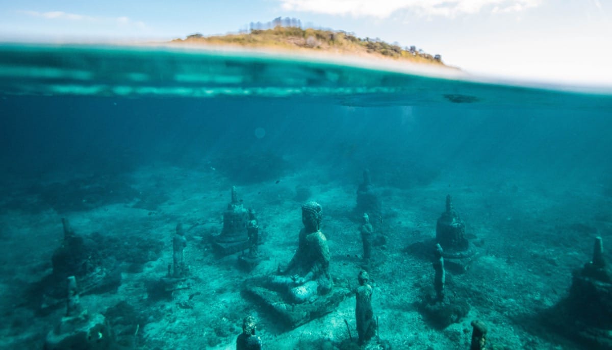 Buddhas on the bottom of the ocean.