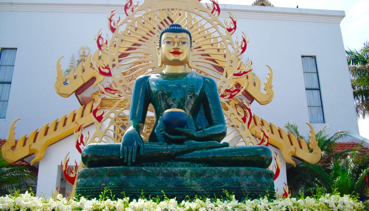 Jade Buddha statue