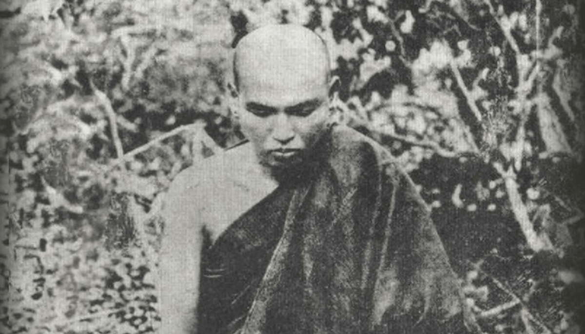 Monk Ledi Sayadaw sitting in meditation.