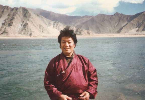 Thinley Norbu Rinpoche, Longchenpa, Nyingma, Dzogchen, Lion’s Roar, Buddhadharma, A Cascading Waterfall of Nectar, White Sail, Dudjom Rinpoche son, father Dzongsar Jamyang Khyentse Rinpoche, Tibetan Buddhism